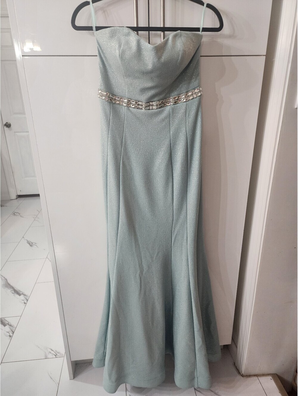 Teeze Me Women's Strapless Light green Formal Evening Gown Dress Size 5/6